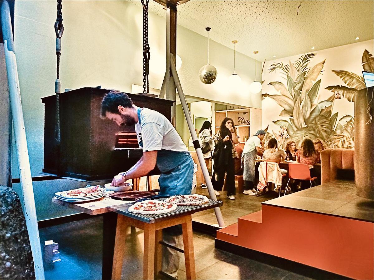 Avenue & Hostal Lisboa