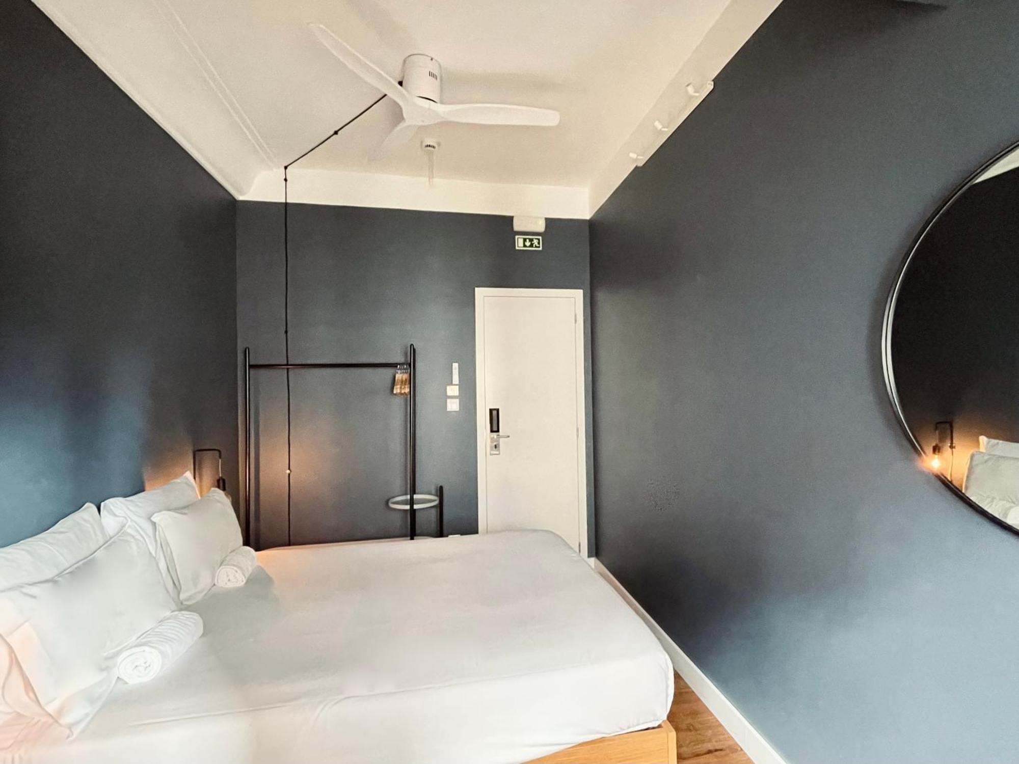 Avenue & Hostal Lisboa