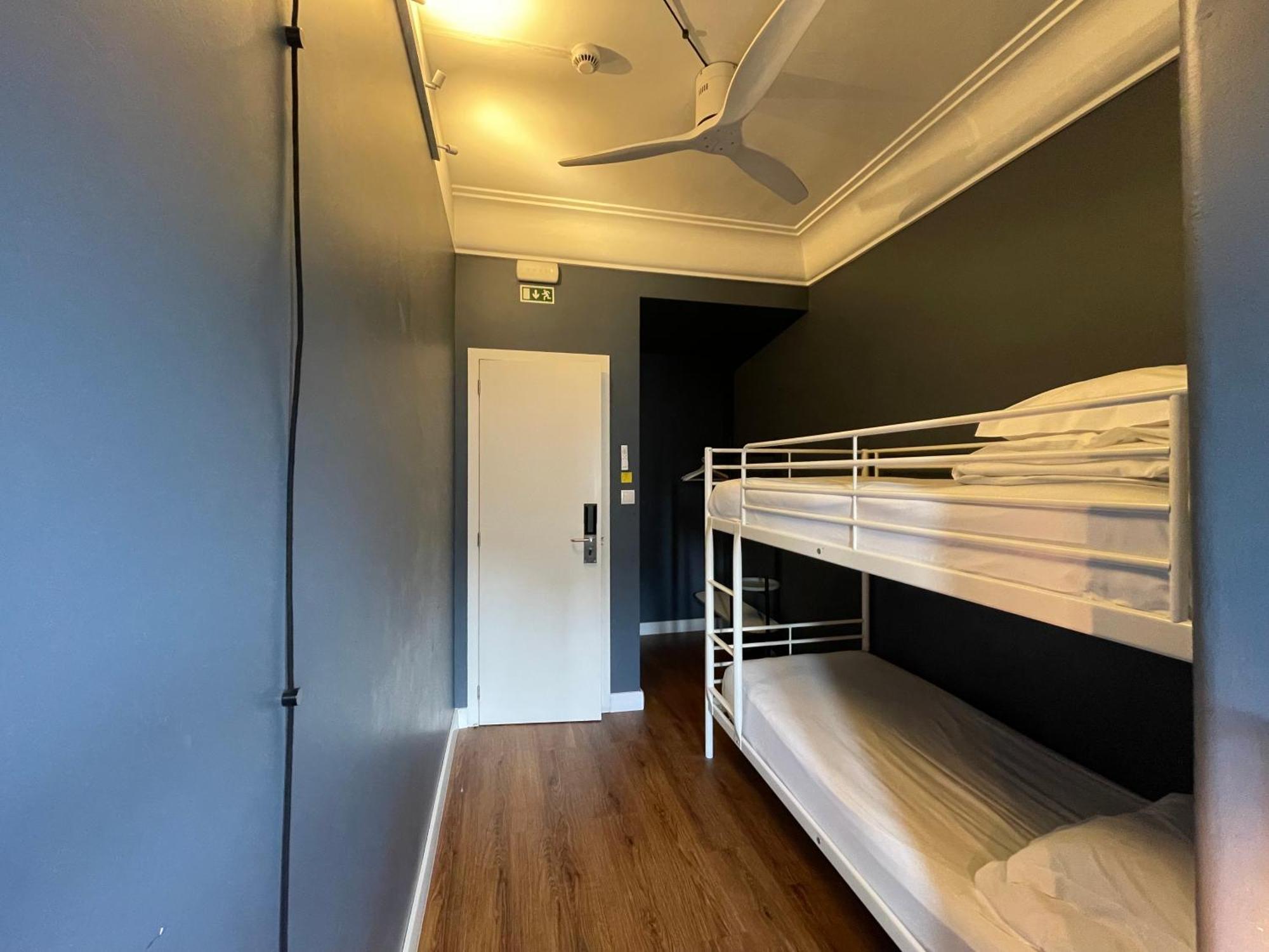 Avenue & Hostal Lisboa